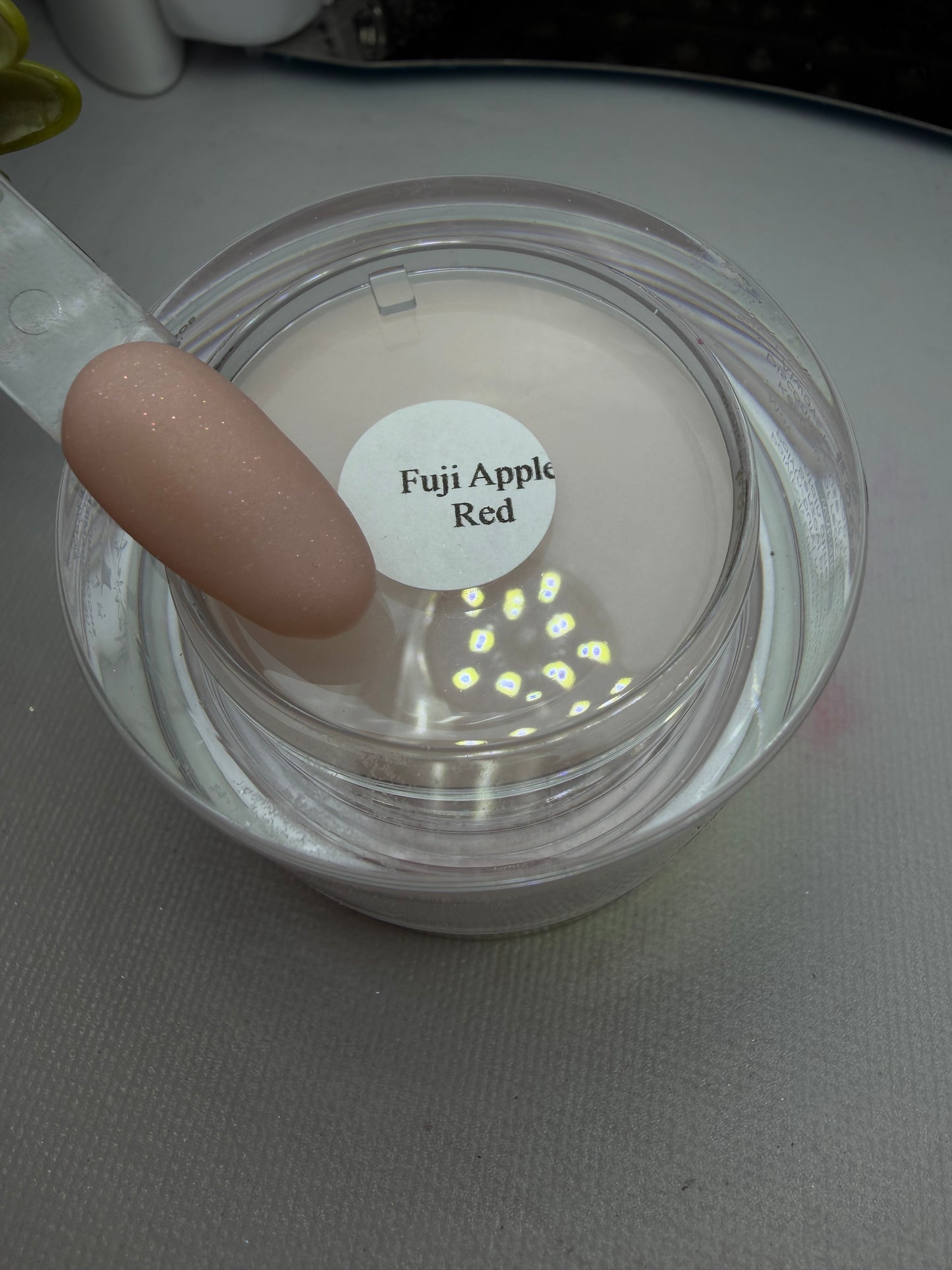 Cover Fuji Apple 2 oz